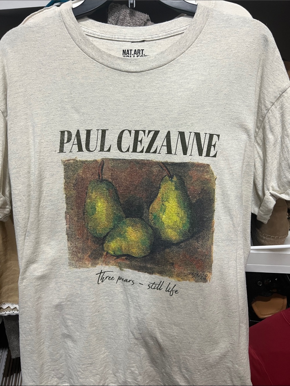 Anthropologie Cream Tee with Green Pear Still-Life Print. EUC Smoke free home